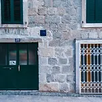 Apartment Sol-1 In Old Part Of City Centar